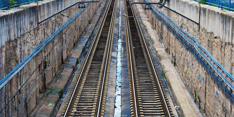 下一代防火墙(NGFW)核心技术解析：为软件开发者的选型与资源指南