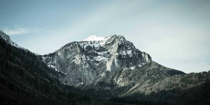 从复古科技到现代编程：IPv6规模化部署的挑战、过渡技术与安全实战教程