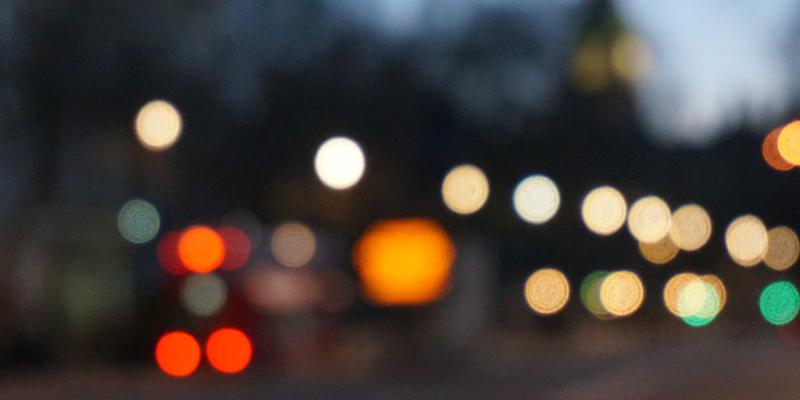 数据中心网络演进：从胖树架构到可编程交换机的性能飞跃 | 网络技术深度解析与工具推荐