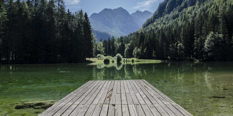 量子密钥分发网络初探：当复古科技遇见未来安全，原理、架构与融合挑战全解析